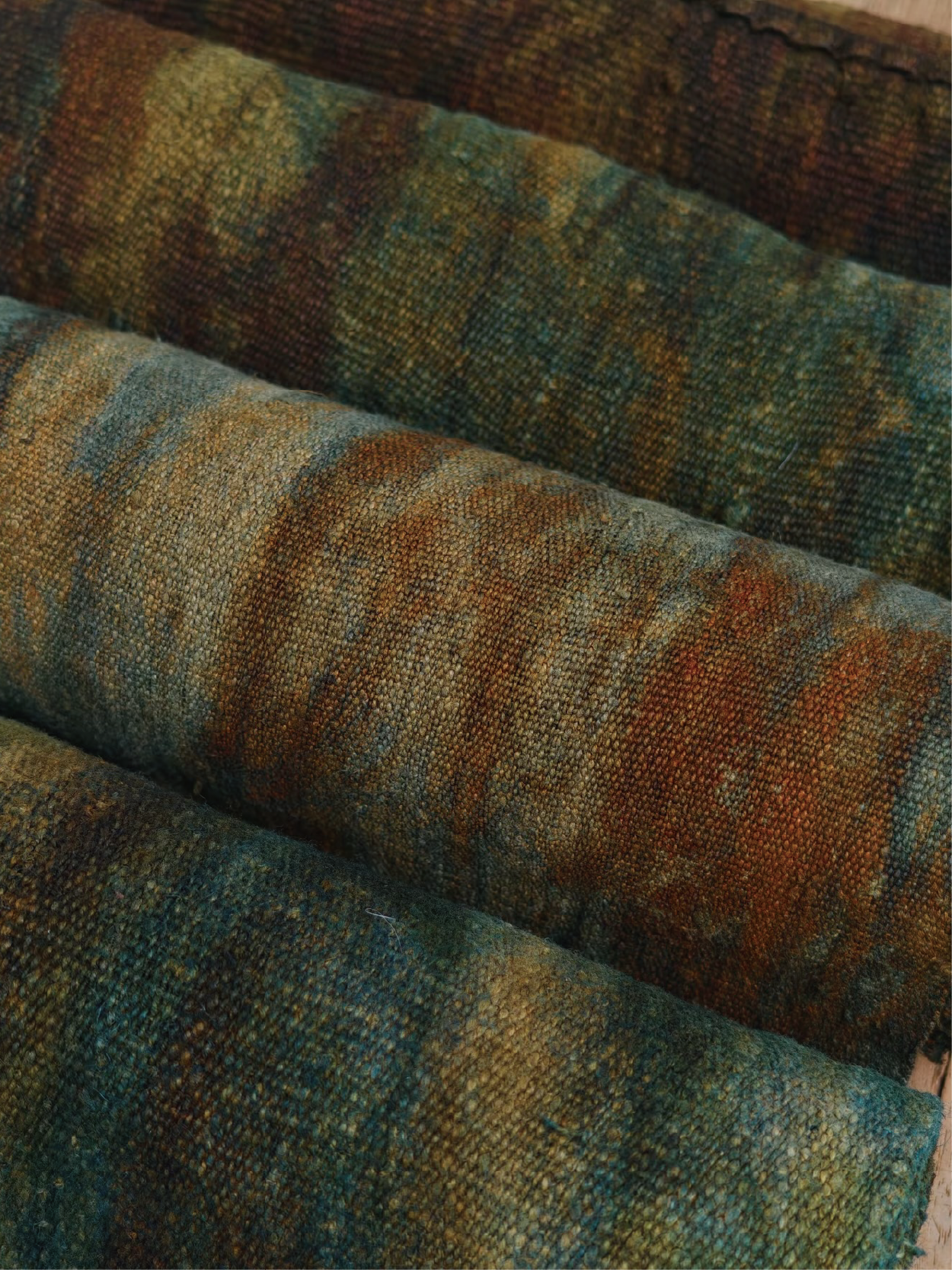 Sui-Ethnic Rag-Weave